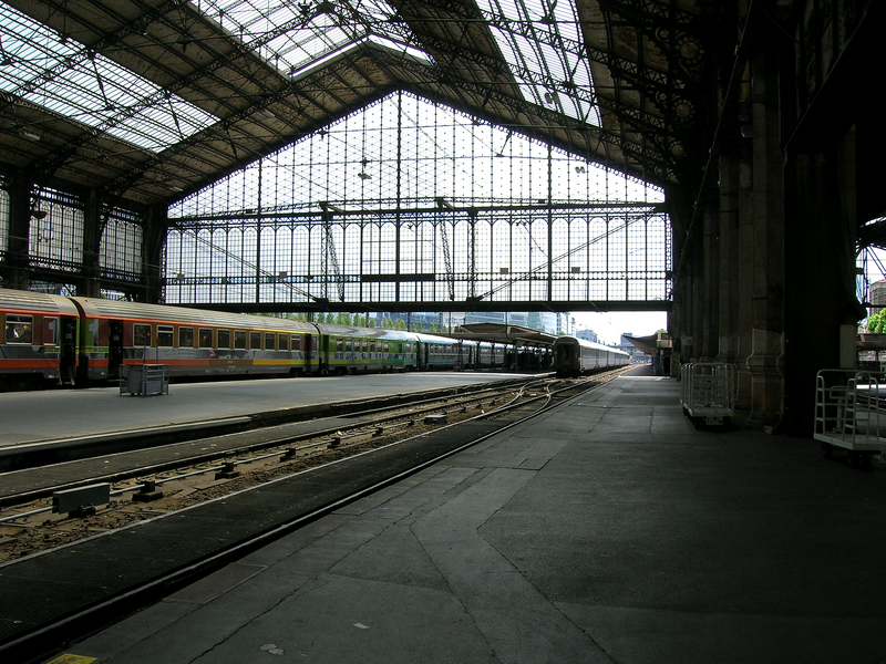 VAN 7 places Gare d’Austerlitz – MonChauffeurVIP 06 18 33 21 74
