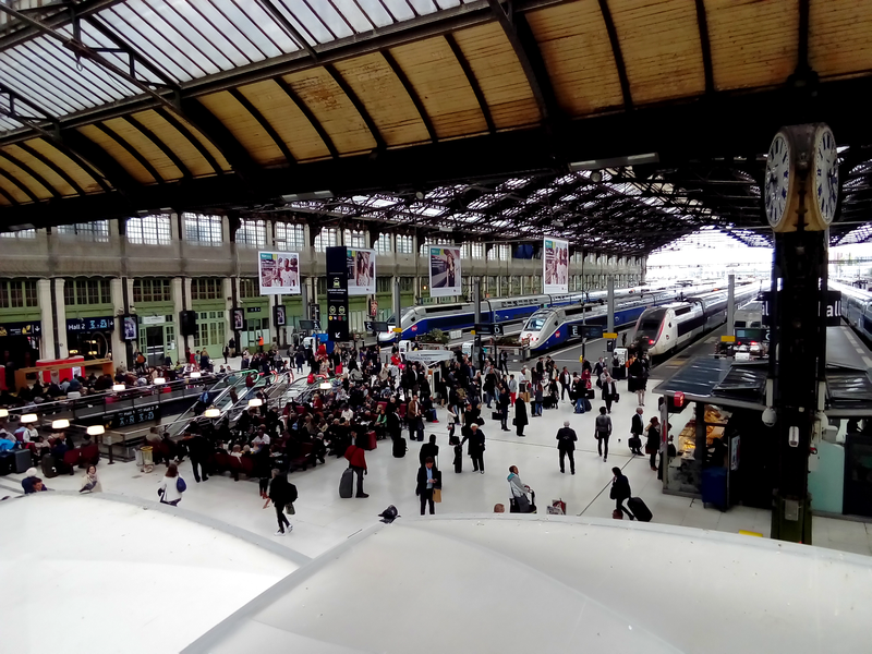 VAN 7 places Gare de Lyon – MonChauffeurVIP 06 18 33 21 74