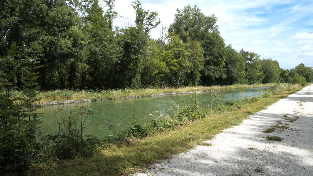 VTC La Genevraye canal du Loing patrimoine – chauffeur privé 77690 MonChauffeurVIP