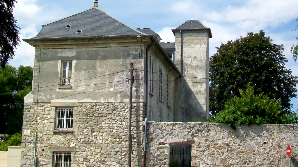VTC Ève château Courcelle patrimoine – chauffeur privé 60330 MonChauffeurVIP