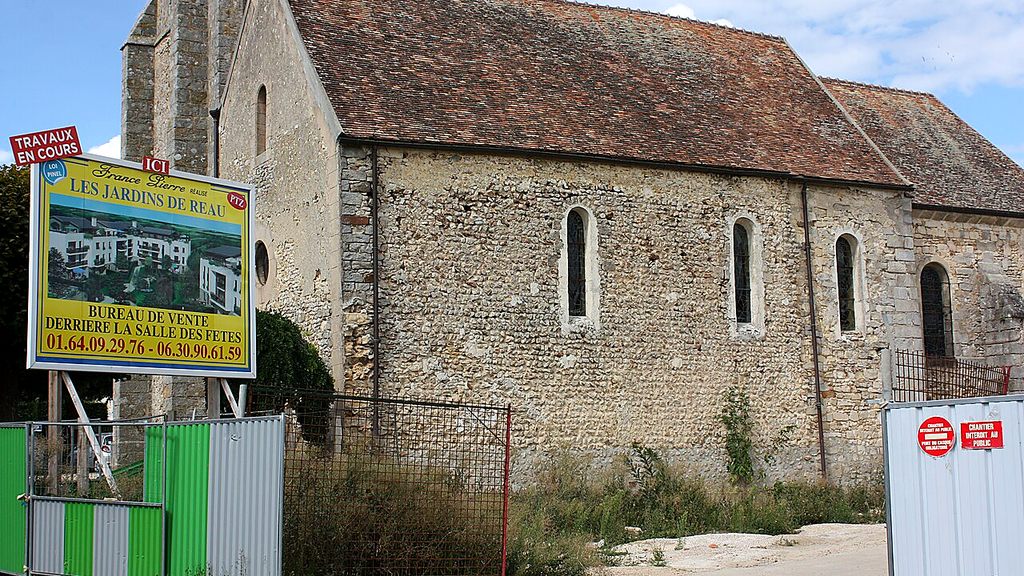 Église Saint-Julien Réau 77550 – VTC chauffeur privé Paris-Sénart MonChauffeurVIP