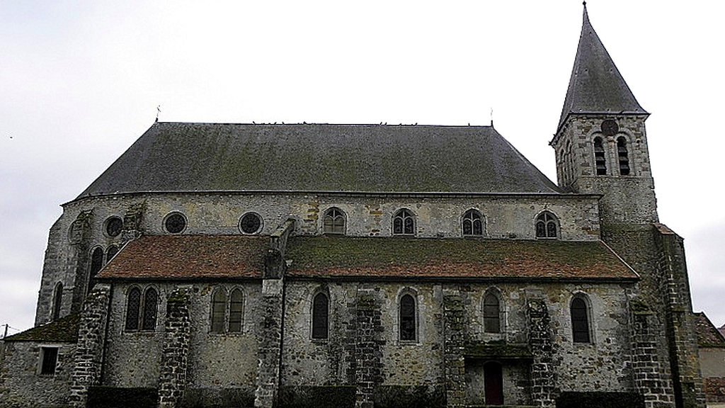VTC Donnemarie-Dontilly église Saint-Pierre patrimoine – chauffeur privé 77520 MonChauffeurVIP