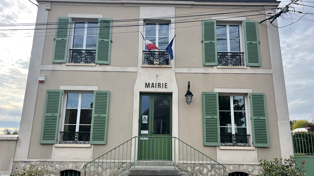 VTC Carnetin mairie 77400 – MonChauffeurVIP 06 18 33 21 74