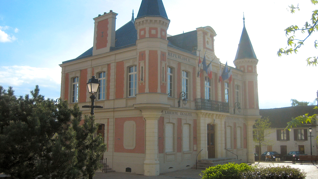VTC Mouroux mairie hôtel de ville 77120 – MonChauffeurVIP 06 18 33 21 74