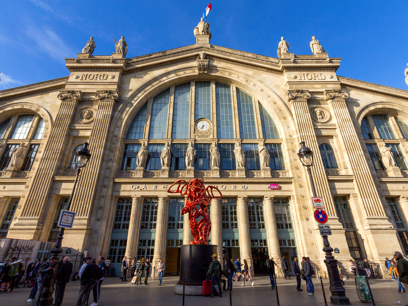 Berline VTC Paris 10e Gare du Nord – MonChauffeurVIP 06 18 33 21 74