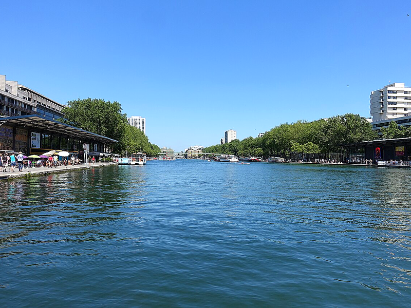 Berline VTC Paris 19e Bassin de la Villette – MonChauffeurVIP 06 18 33 21 74