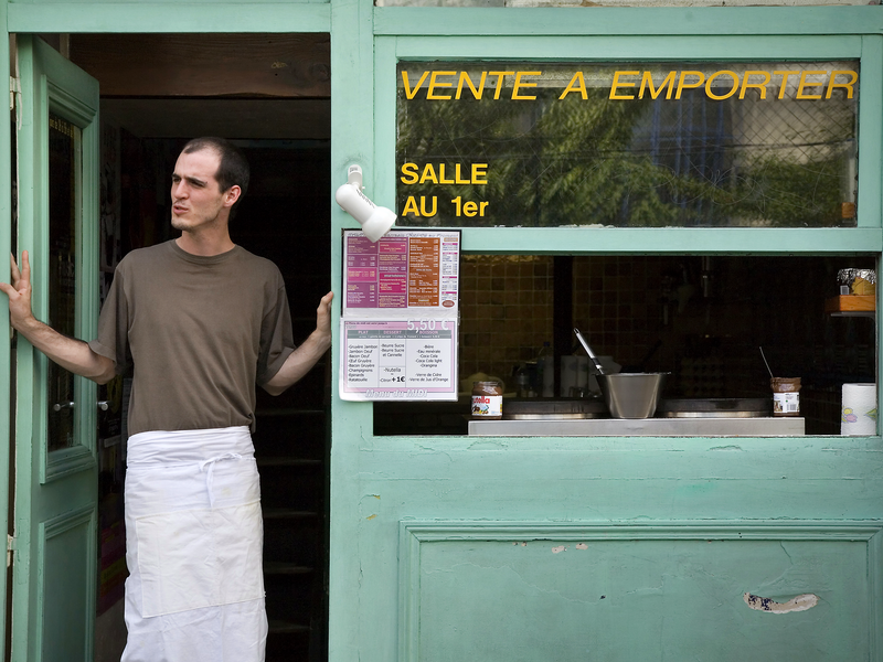 VAN VTC Paris 5e Rue Mouffetard – MonChauffeurVIP 06 18 33 21 74