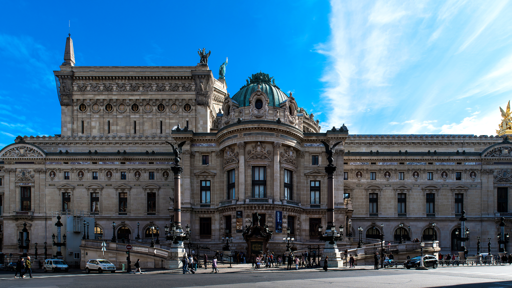 VTC Paris 9e Palais Garnier – MonChauffeurVIP 06 18 33 21 74