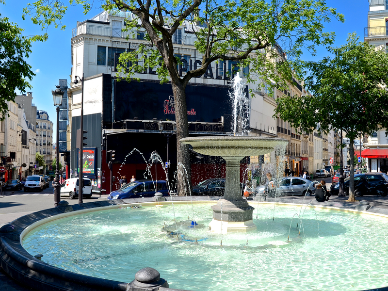 VAN VTC Paris 9e Place Pigalle – MonChauffeurVIP 06 18 33 21 74