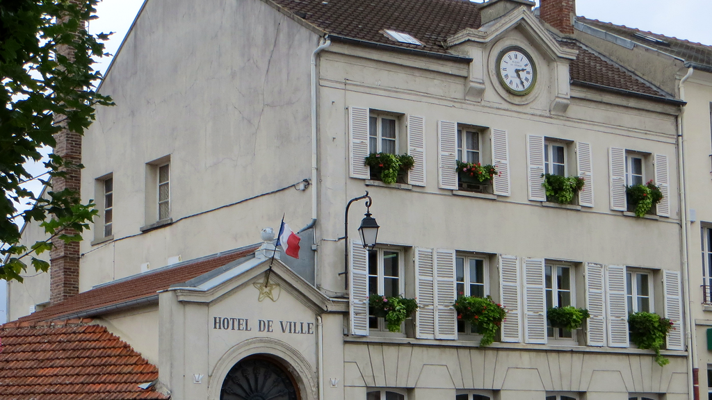 VTC Rebais mairie hôtel de ville 77510 – MonChauffeurVIP 06 18 33 21 74