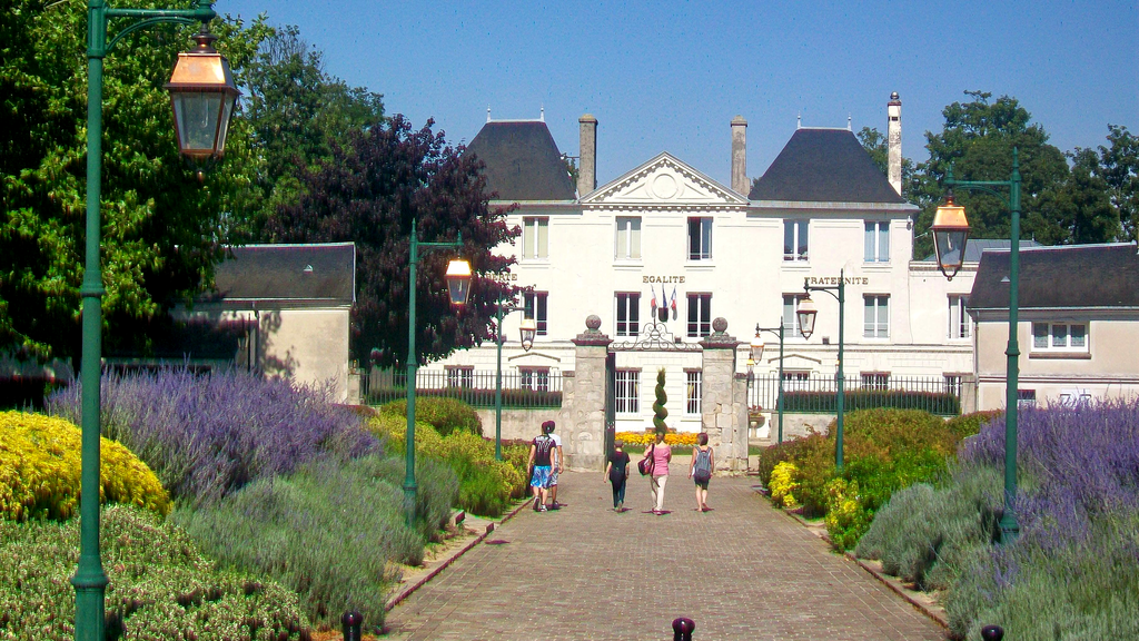 VTC Saint-Soupplets château de Maulny mairie 77165 – MonChauffeurVIP 06 18 33 21 74