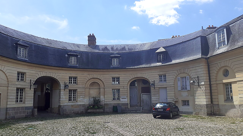 Château de Sainte-Geneviève-des-Bois – VTC chauffeur privé 91700 MonChauffeurVIP 06 18 33 21 74