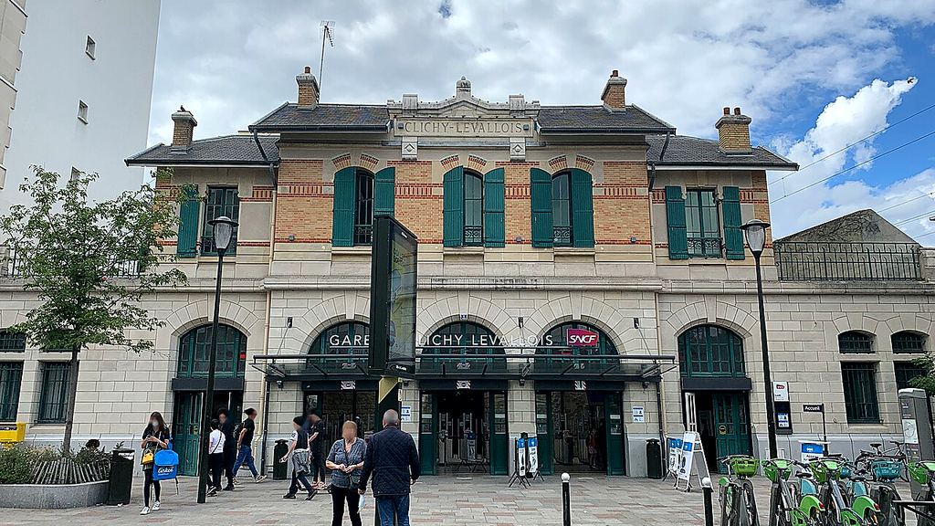 Gare de Clichy-Levallois – VTC chauffeur privé 92300 MonChauffeurVIP