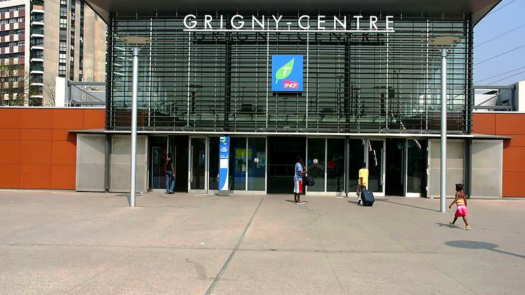 Gare de Grigny-Centre – VTC chauffeur privé 91350 MonChauffeurVIP