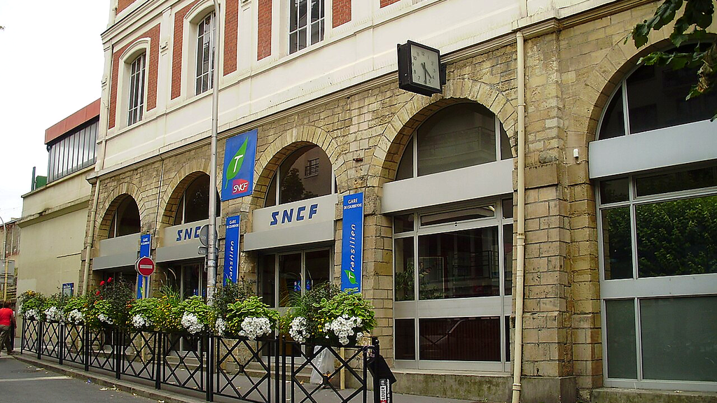 VTC Courbevoie gare de Courbevoie – chauffeur privé 92400 MonChauffeurVIP