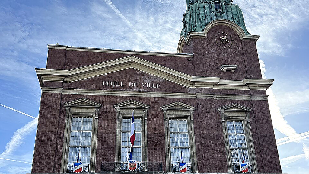 VTC Bois-Colombes hôtel de ville – chauffeur privé 92270 MonChauffeurVIP 06 18 33 21 74