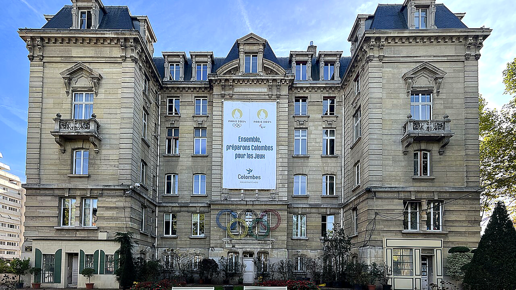 VTC Colombes hôtel de ville – chauffeur privé 92700 MonChauffeurVIP 06 18 33 21 74