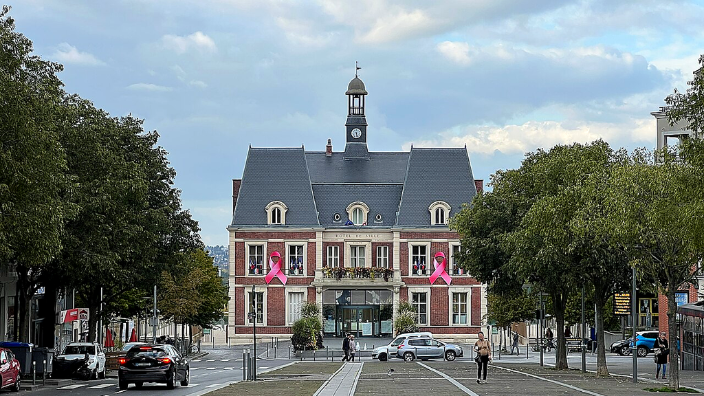 VTC Noisy-le-Grand hôtel de ville – chauffeur privé 93160 MonChauffeurVIP 06 18 33 21 74