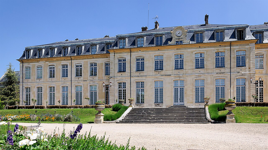 Pavillon Mansart Lycée Michelet Vanves – VTC chauffeur privé 92170 MonChauffeurVIP