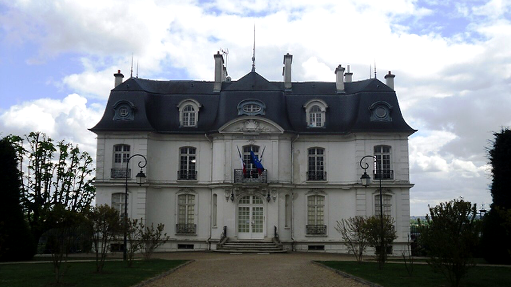 Mairie d'Athis-Mons – VTC chauffeur privé 91200 MonChauffeurVIP 06 18 33 21 74