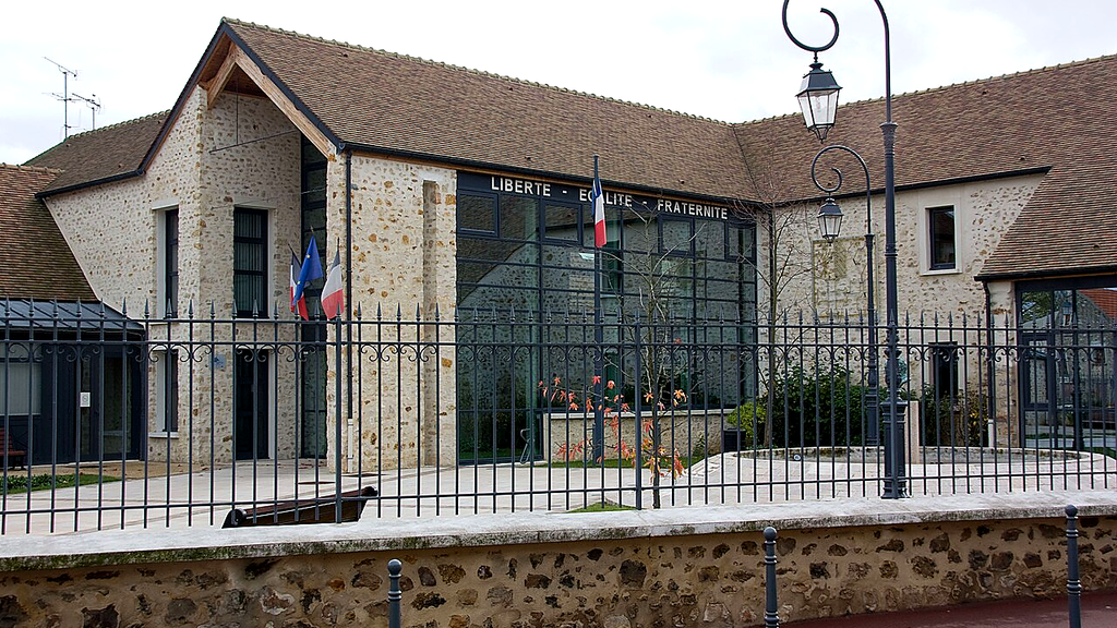Mairie de Bondoufle – VTC chauffeur privé 91070 MonChauffeurVIP 06 18 33 21 74