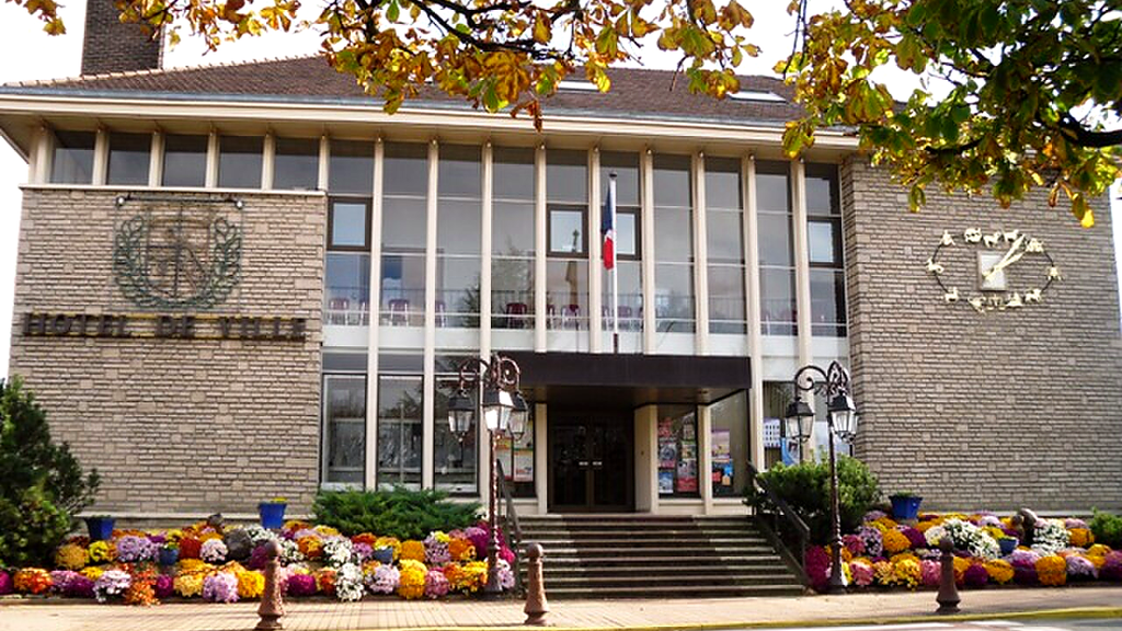 Mairie de Paray-Vieille-Poste – VTC chauffeur privé 91550 MonChauffeurVIP 06 18 33 21 74