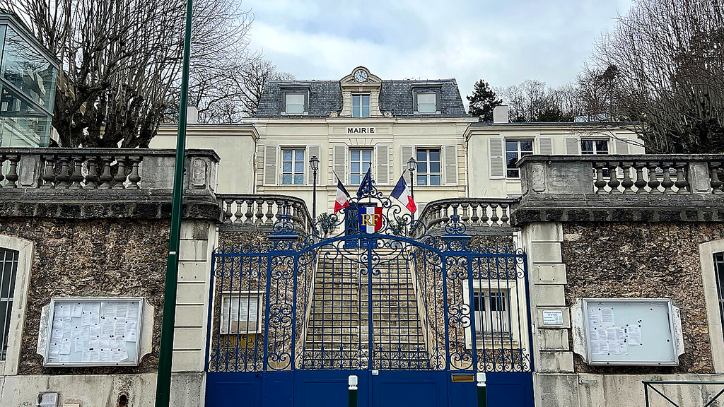 VTC Ville-d'Avray mairie – chauffeur privé 92410 MonChauffeurVIP 06 18 33 21 74