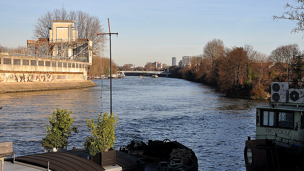 Pont de Billancourt Seine – VTC chauffeur privé Boulogne-Billancourt 92100 MonChauffeurVIP