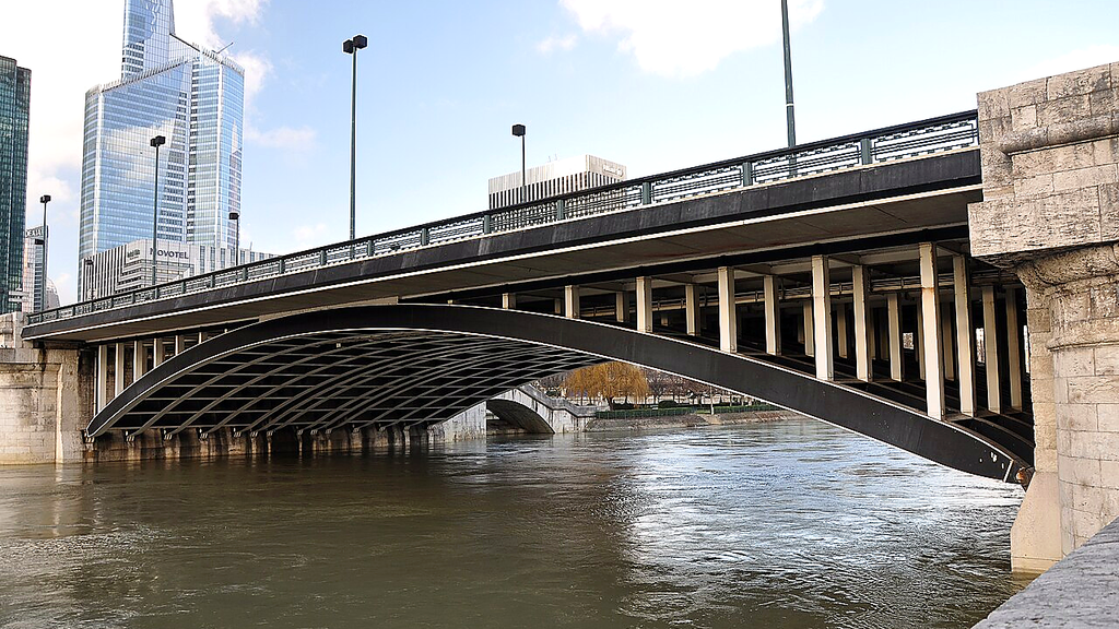 Pont de Neuilly Seine – VTC chauffeur privé 92200 MonChauffeurVIP
