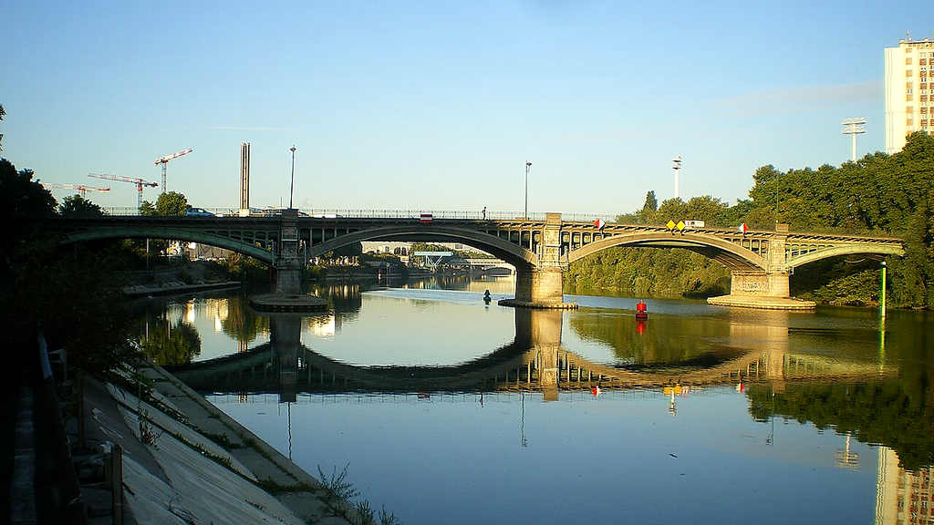 VTC Saint-Ouen-sur-Seine pont des Docks Seine – chauffeur privé 93400 MonChauffeurVIP