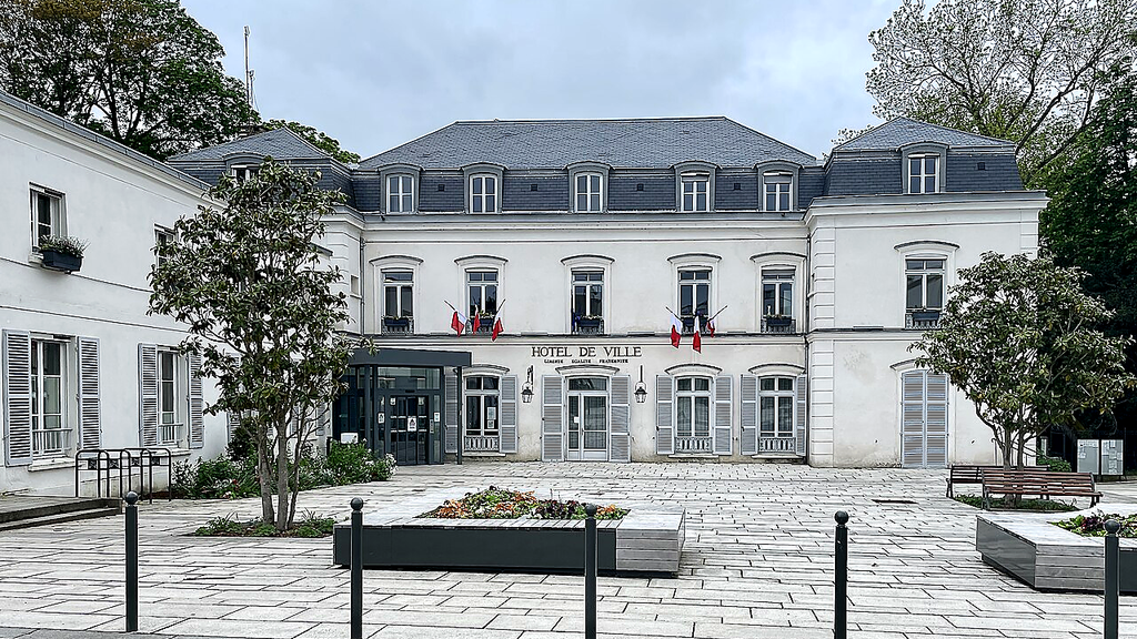 VTC Saint-Michel-sur-Orge hôtel de ville 91240 – MonChauffeurVIP 06 18 33 21 74