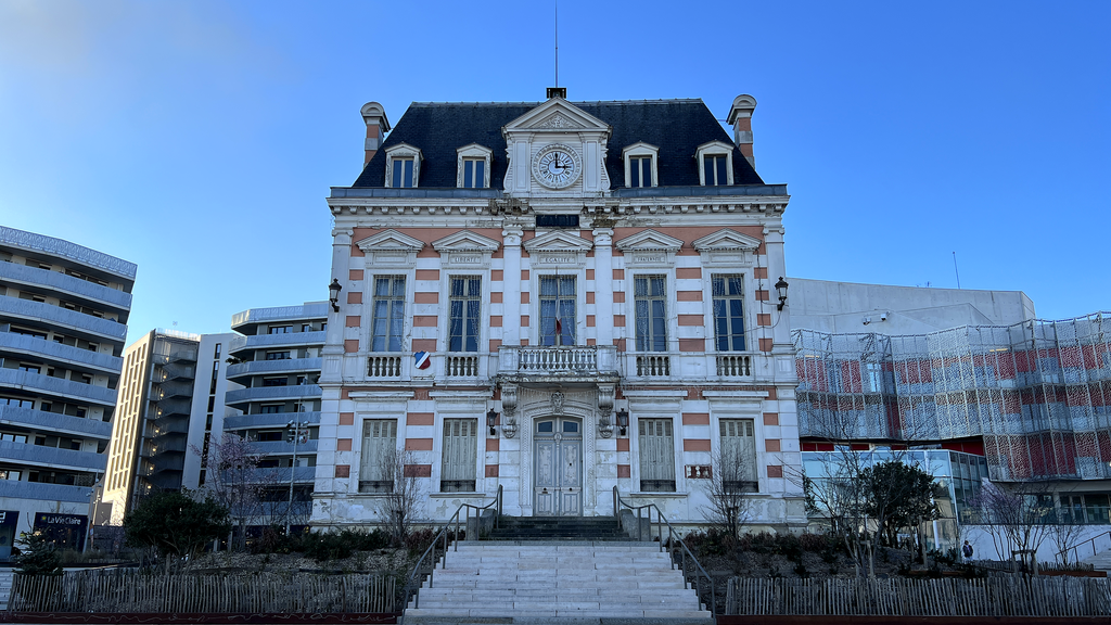 VTC Bagnolet hôtel de ville – chauffeur privé 93170 MonChauffeurVIP 06 18 33 21 74