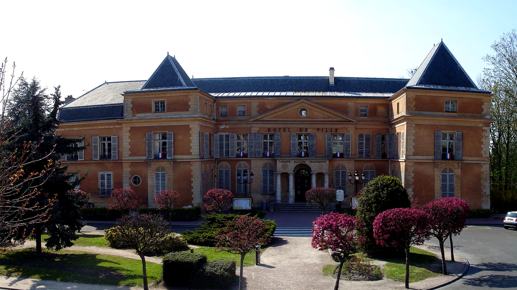 VTC Clichy-sous-Bois hôtel de ville – chauffeur privé 93390 MonChauffeurVIP 06 18 33 21 74