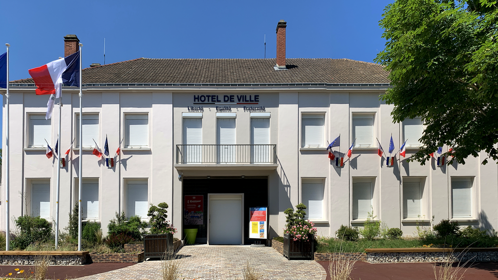 VTC Dugny hôtel de ville – chauffeur privé 93440 MonChauffeurVIP 06 18 33 21 74