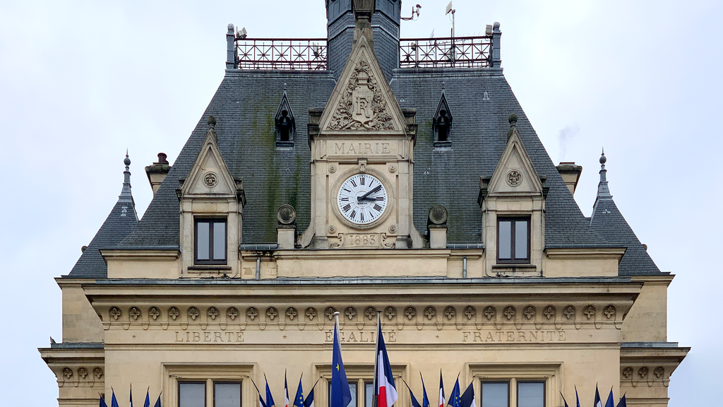 VTC Les Lilas hôtel de ville – chauffeur privé 93260 MonChauffeurVIP 06 18 33 21 74