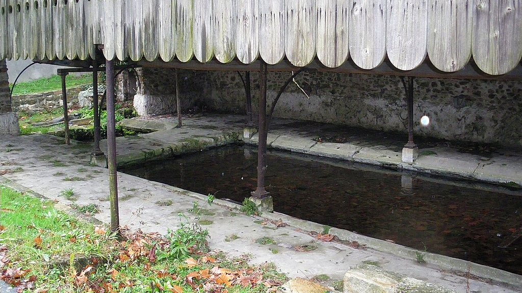 VTC Fontenay-lès-Briis lavoir patrimoine – chauffeur privé 91640 MonChauffeurVIP