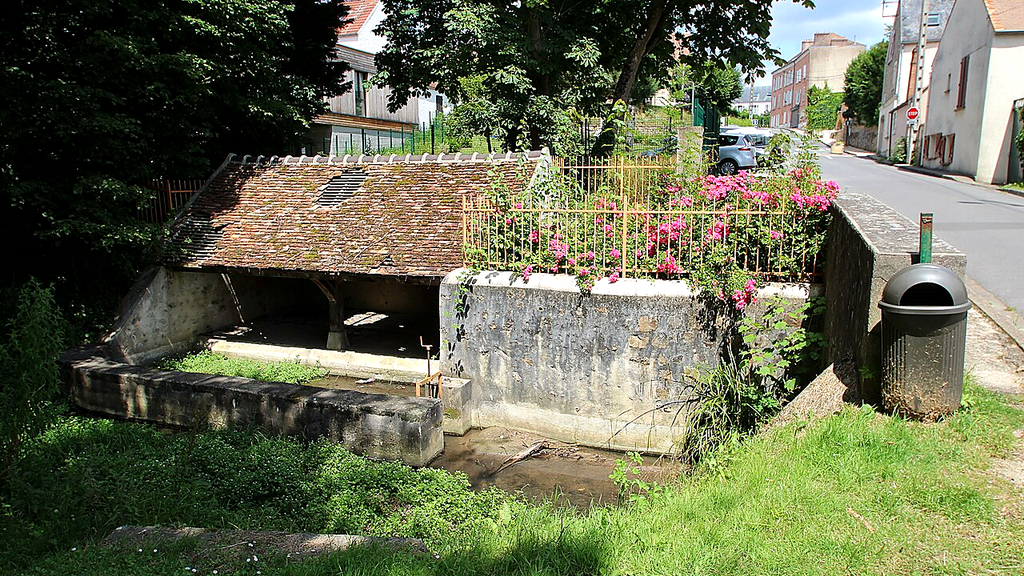 VTC Forges-les-Bains lavoir patrimoine – chauffeur privé 91470 MonChauffeurVIP