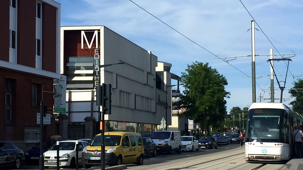 VTC Pierrefitte-sur-Seine médiathèque tram T5 patrimoine – chauffeur privé 93380 MonChauffeurVIP