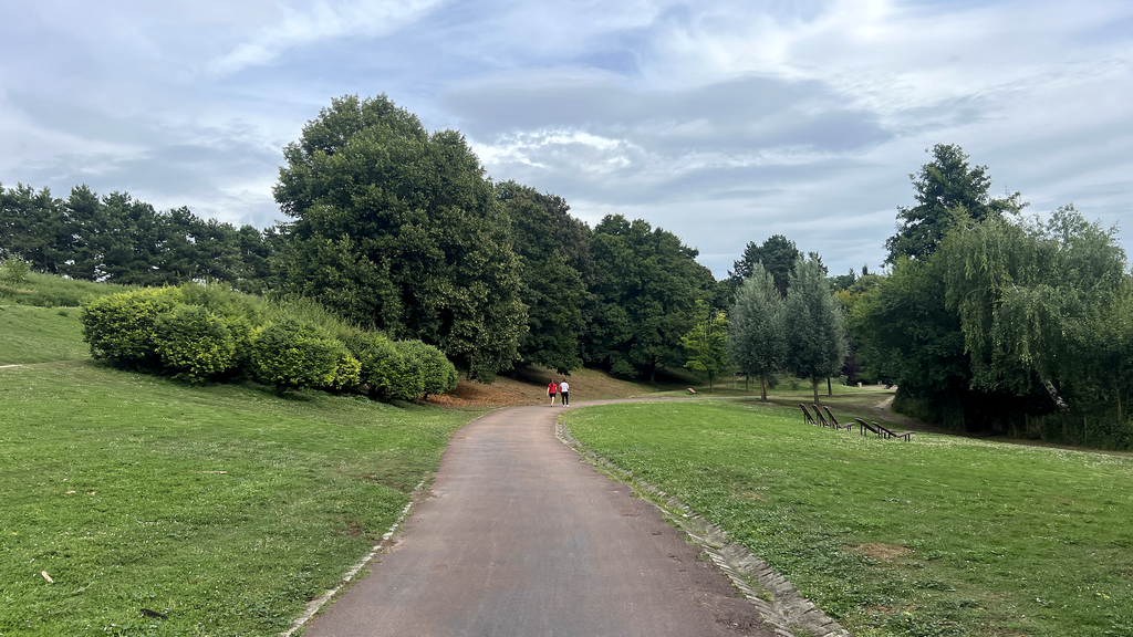 VTC La Courneuve parc Georges Valbon patrimoine – chauffeur privé 93120 MonChauffeurVIP